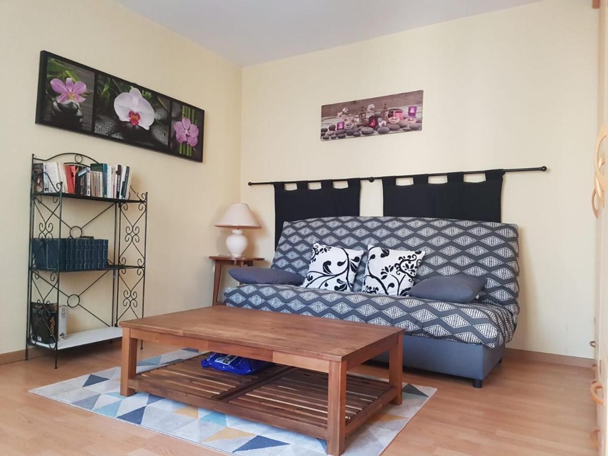 Charmante Maisonnette 2 Personnes Avec Wifi Surgères Exteriör bild