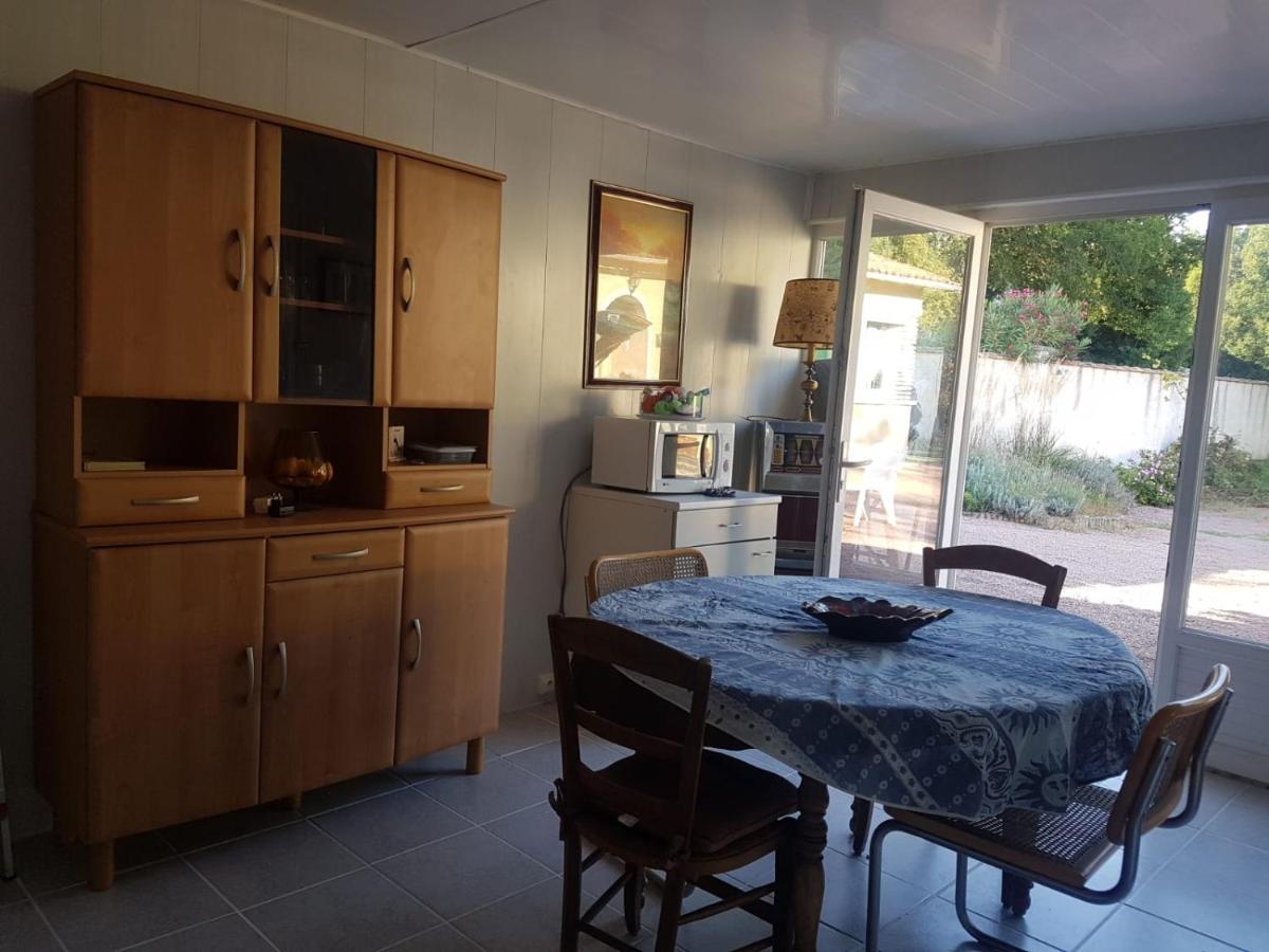 Charmante Maisonnette 2 Personnes Avec Wifi Surgères Exteriör bild